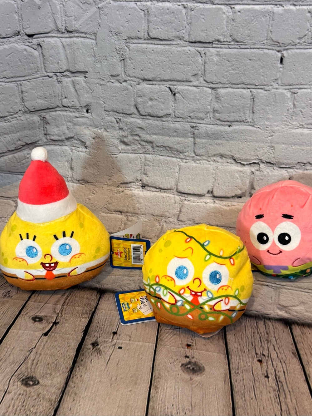 Tee Turtle Lot of 3 Reversible Christmas SpongeBob Plush